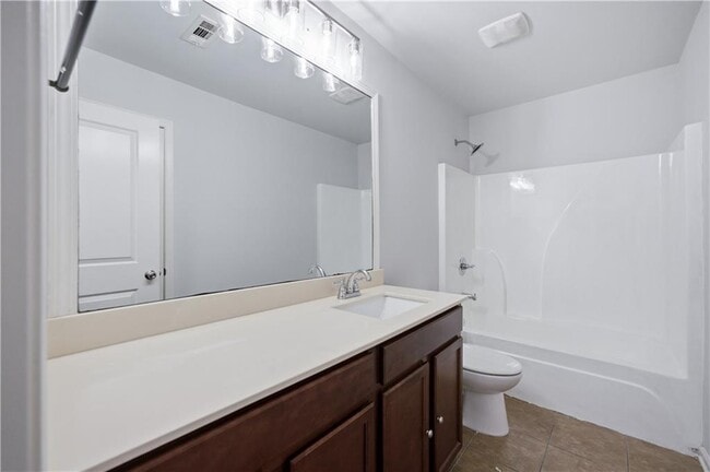 Building Photo - 4960 Ducote Trail