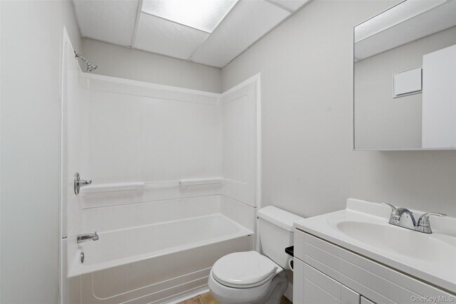 Building Photo - 614 Fox Run Ln
