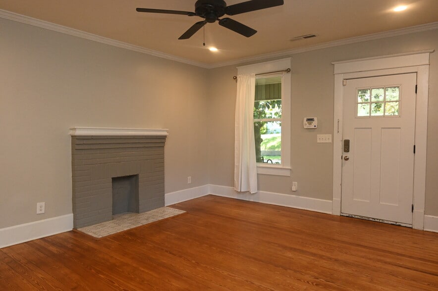 Building Photo - 309 Dargan Pl SW
