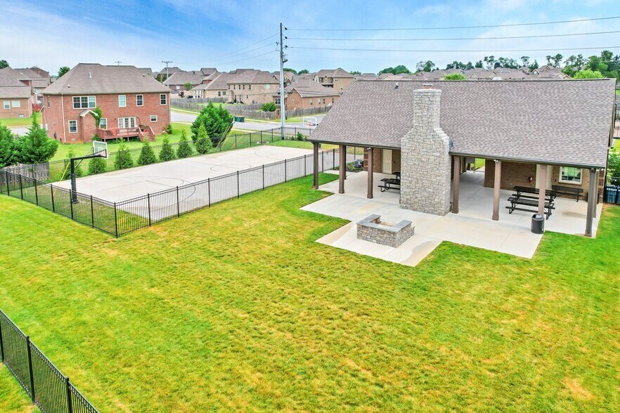 Building Photo - 7006 Minor Hill Dr