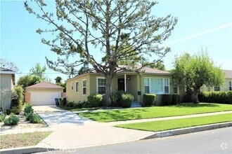 Building Photo - 6132 Yarmouth Ave