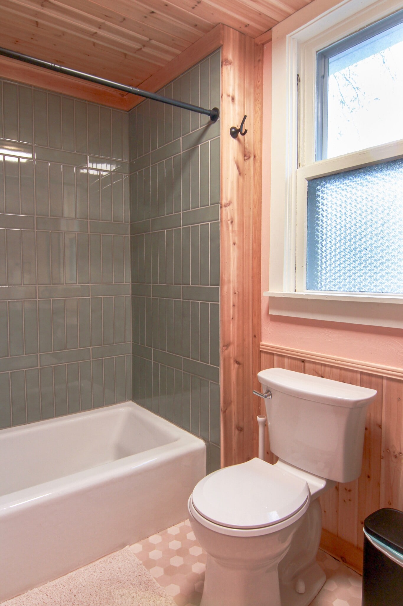 Building Photo - 918 Gratz St