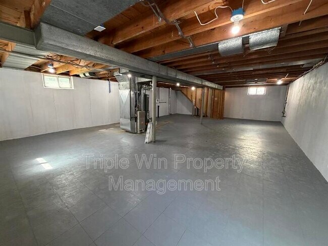 Building Photo - 24 Barto Dr