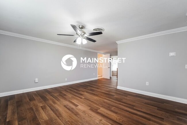 Building Photo - 3 Bedroom Pet-Friendly Home in VENICE, FL with Main Street Renewal