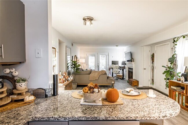 Building Photo - 2109 Defoors Ferry Rd NW