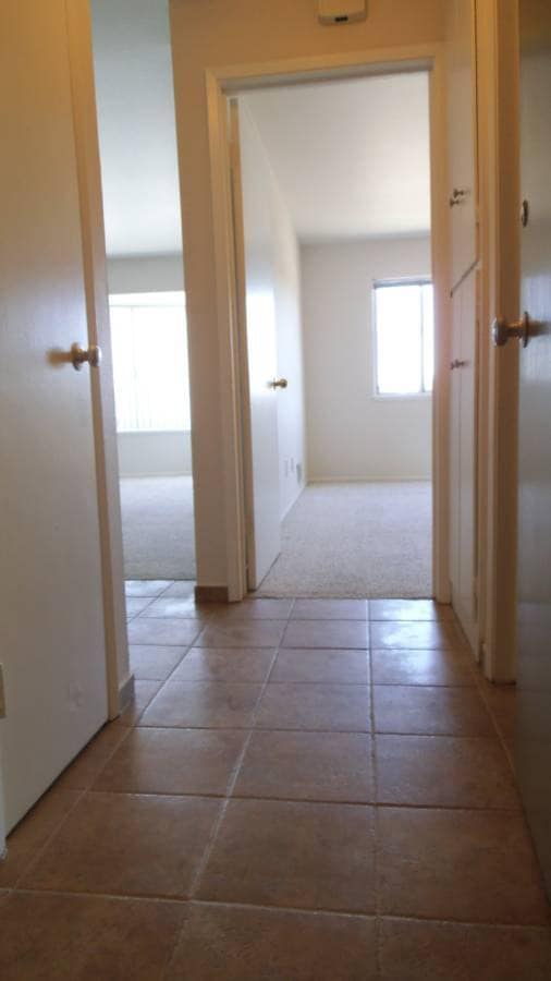 Building Photo - 350 Glenview Drive