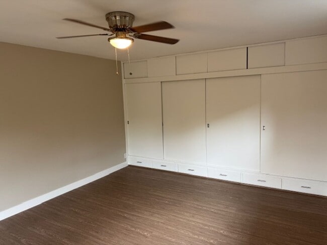 Building Photo - Newly Renovated 4 Bedroom 2 Bath home, wit...