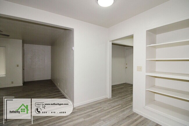 Building Photo - 3120 Pioneer Ln