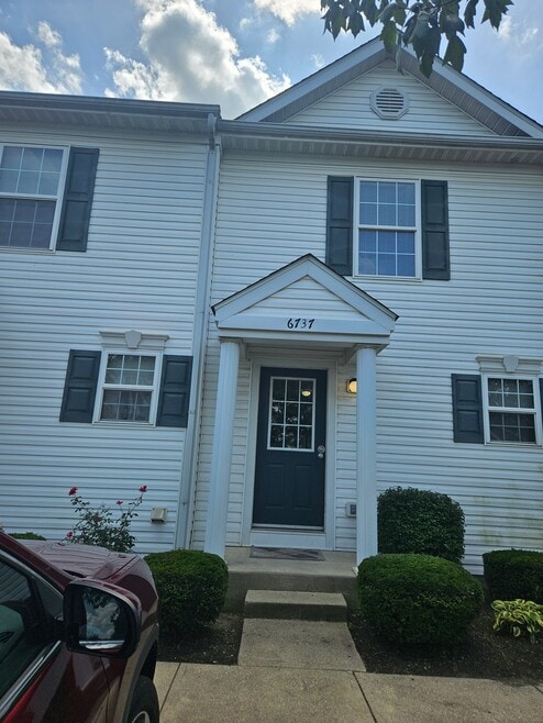 Building Photo - 6737 Lagrange Dr