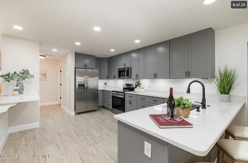 Building Photo - 1315 Armory Dr NE