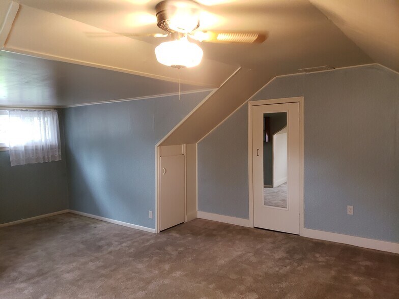 Upstairs Loft/Bedroom 2 - 105 Olive St