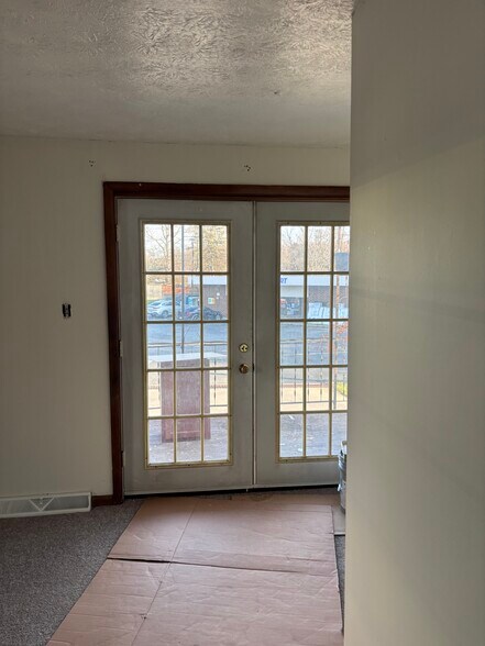 Building Photo - 102 Saint John St