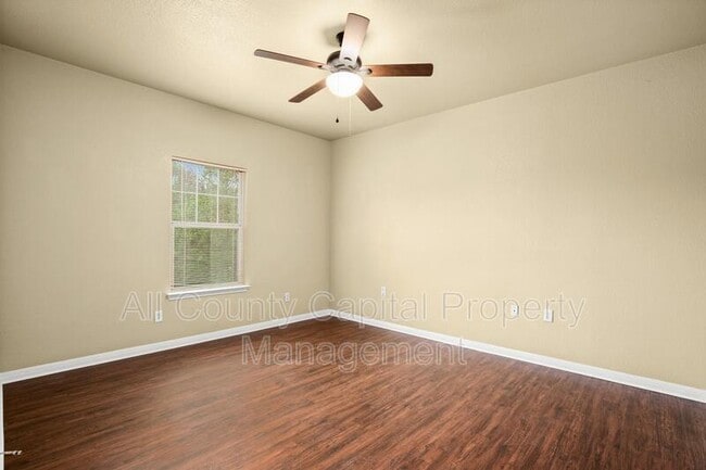 Building Photo - 1812 Maple Ave