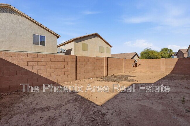 Building Photo - 44216 Palmen Dr