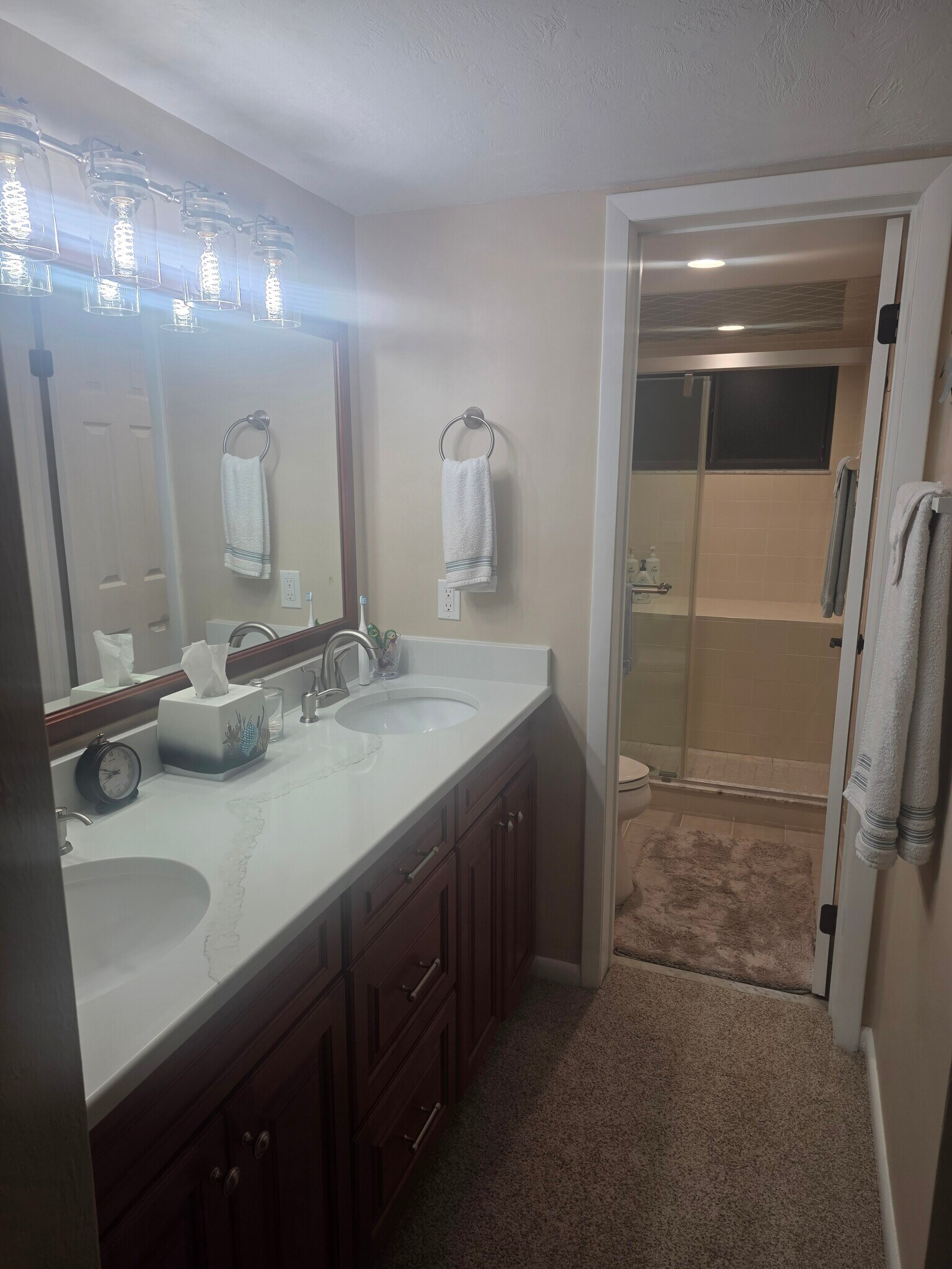 Dual Vanities - 113 Golden Eye Dr