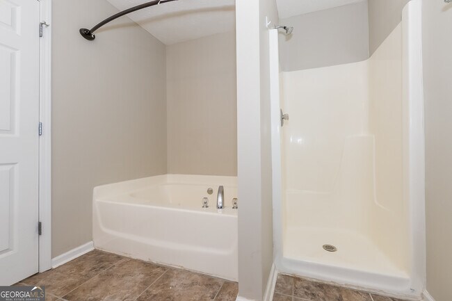 Building Photo - 5179 Tew Ln SW
