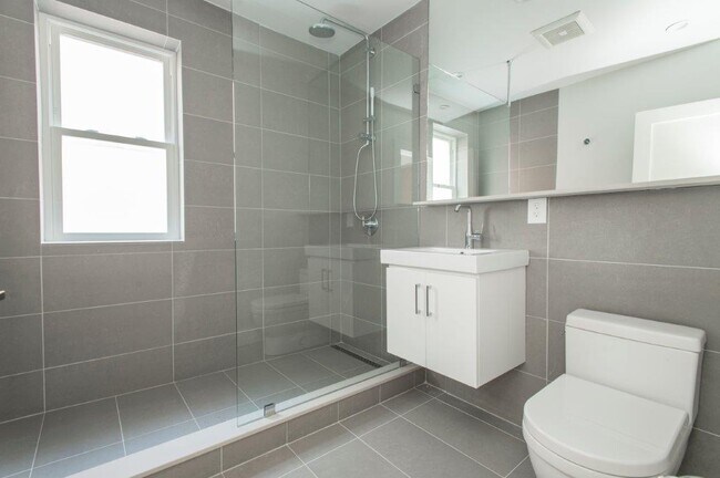 Building Photo - 30 Bostonia Ave