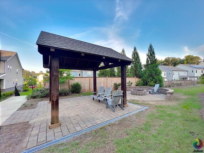 Building Photo - 4254 Spruce Pine Alley