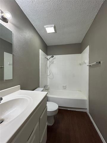 Building Photo - 625 Edwards Dr