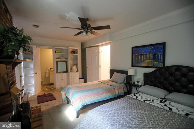 Building Photo - 746 S Granada St