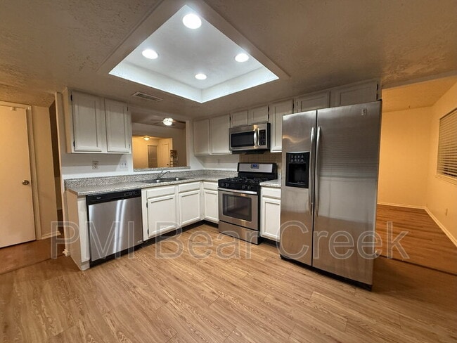 Building Photo - 9618 Yearling Cir
