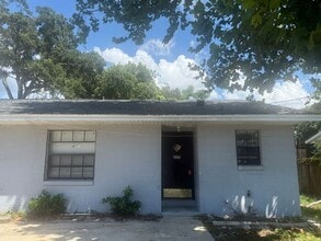 Building Photo - 1/2 Duplex in Apopka