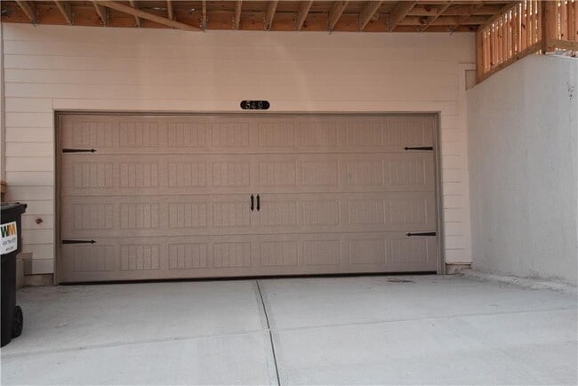 Building Photo - 549 Ruths Dr