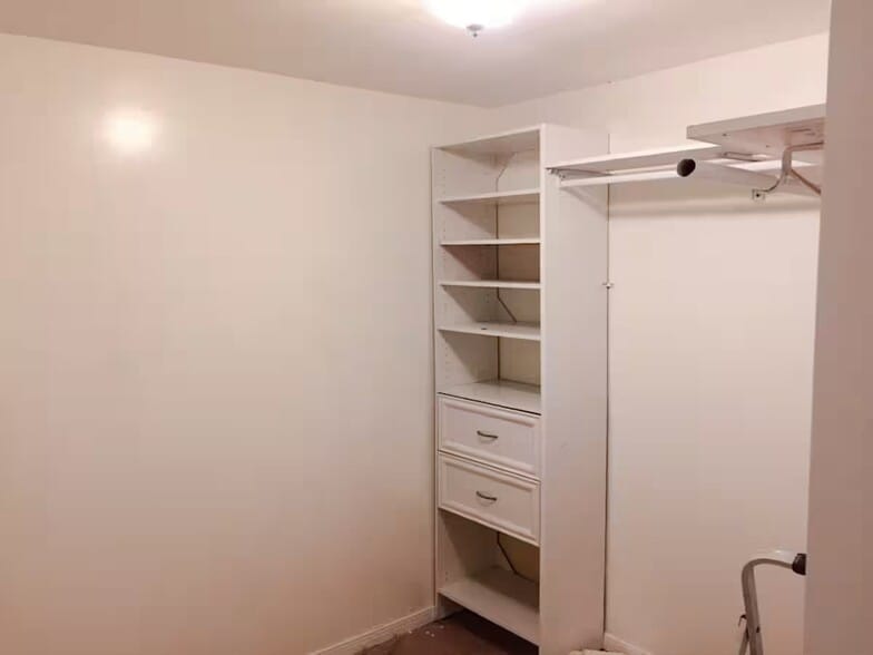 Building Photo - 3410 Casitas Ave