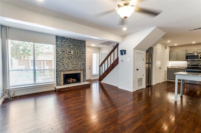 Building Photo - 3121 Park Ln