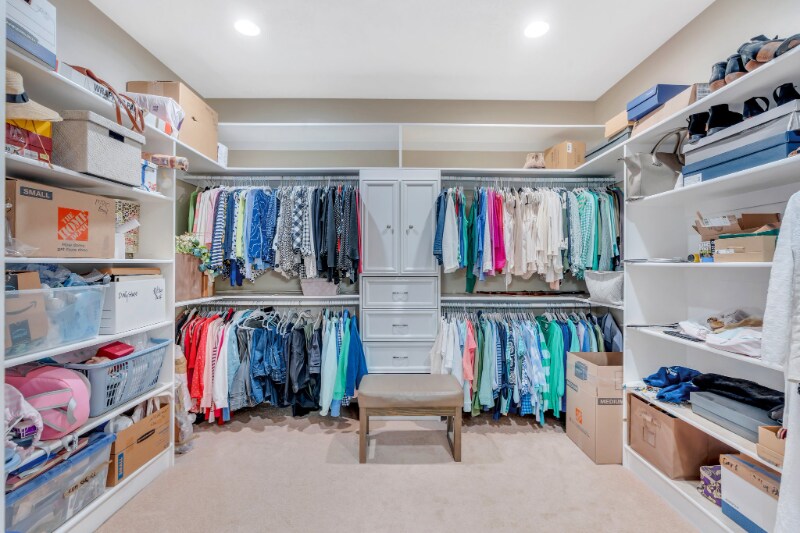 Building Photo - 758 W 375 N