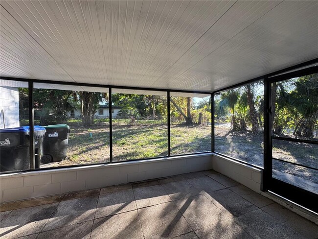 Building Photo - 7224 Valiant Ct