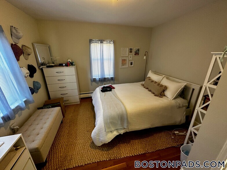 Building Photo - 61 Selkirk Rd