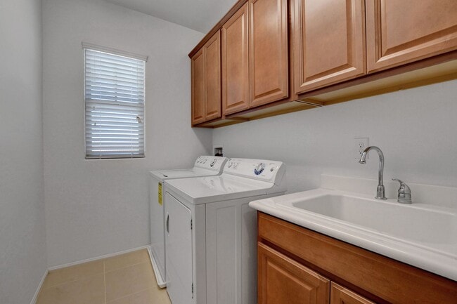 Building Photo - Stunning 4 bd Home in Spring Valley Coming Soon! Duel primary suites!