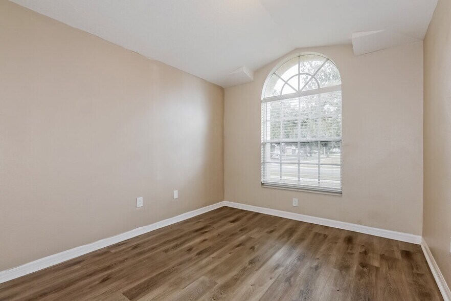 Building Photo - 6934 Waterbrook Ct