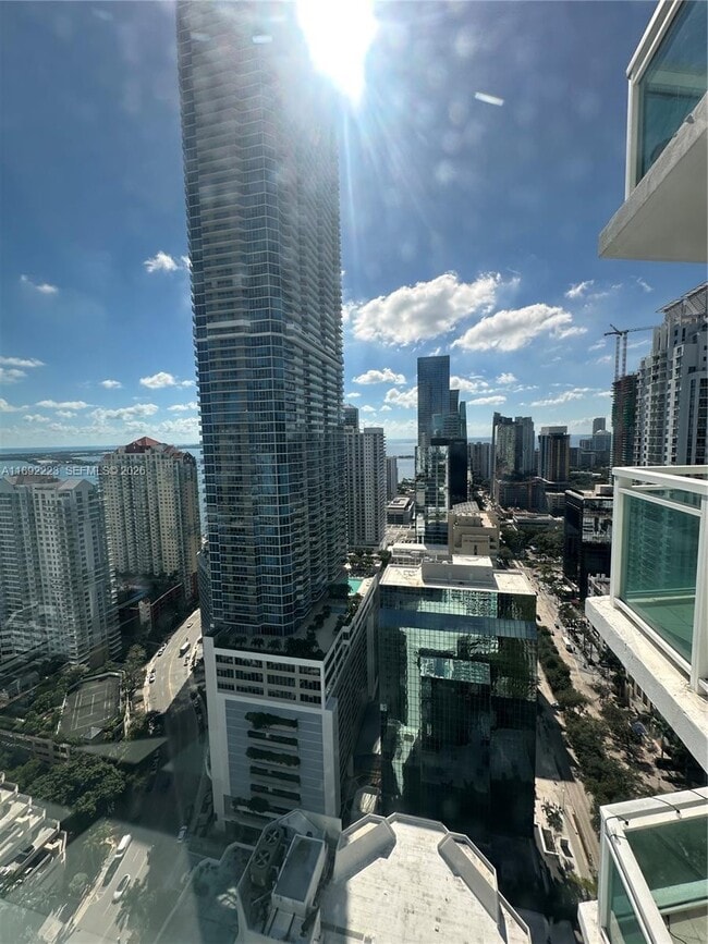 Building Photo - 951 Brickell Ave