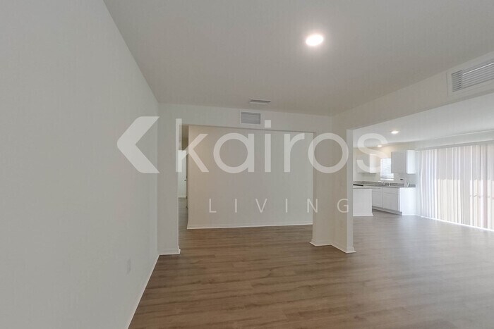 Building Photo - 262 Grenada St NW