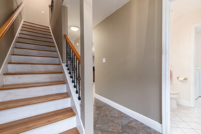 Building Photo - 202 Snug Harbour Dr