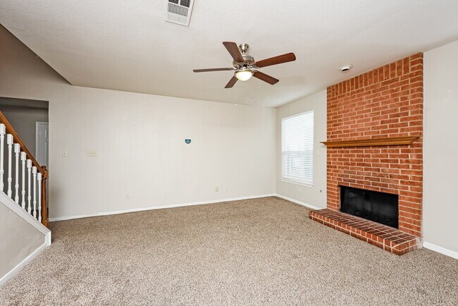 Building Photo - 2029 Austin Dr