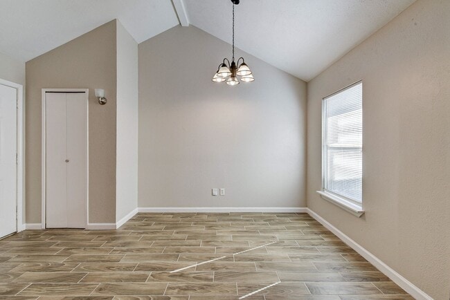 Building Photo - Spacious 2-Bedroom + Study Home in Hockley – Move-In Ready!