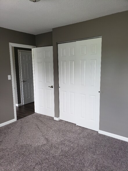 Building Photo - 245 N Liberty St