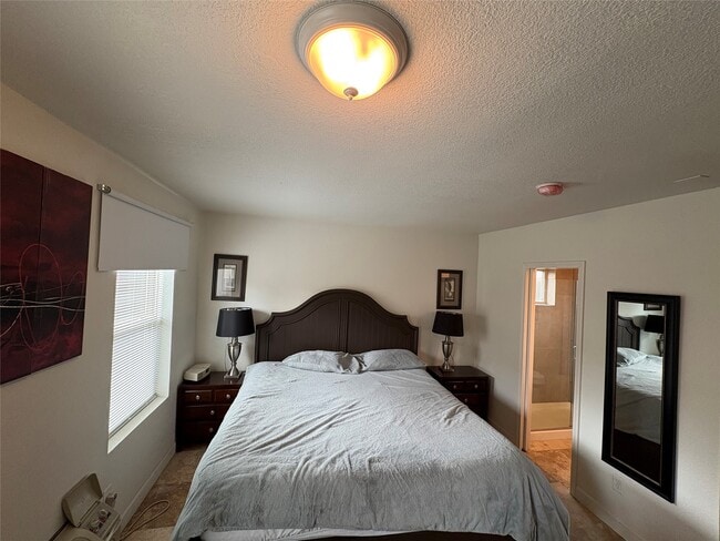 Building Photo - 6722 Underhill St