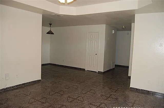 Building Photo - 3 Bedroom, 2 Bath Home in Cleburne, TX!