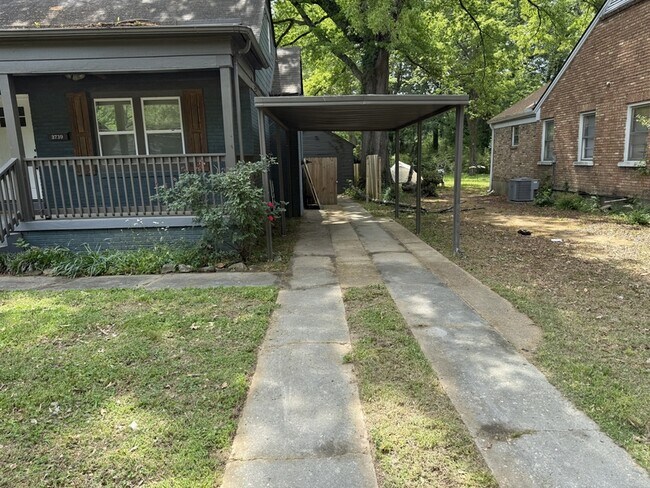 Building Photo - 3739 Rhea Ave