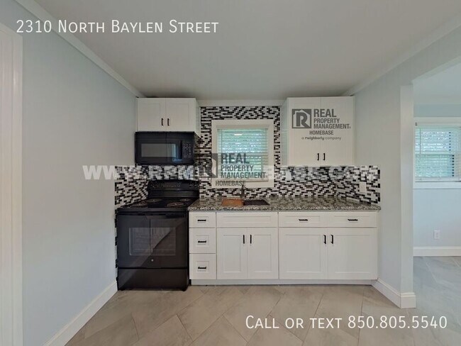 Building Photo - 2310 N Baylen St