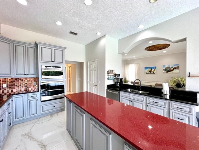 Building Photo - 9060 Heritage Bay Cir