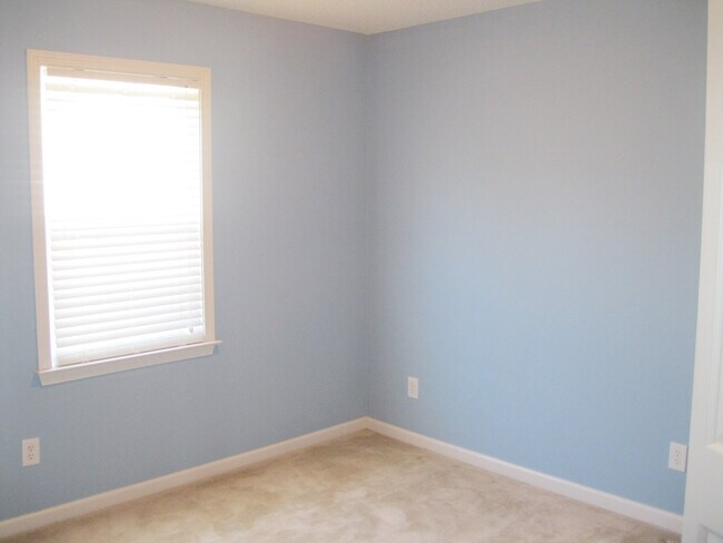 Building Photo - 1005 Dayton Ct