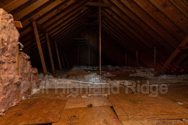 Building Photo - 2414 Lismore Dr