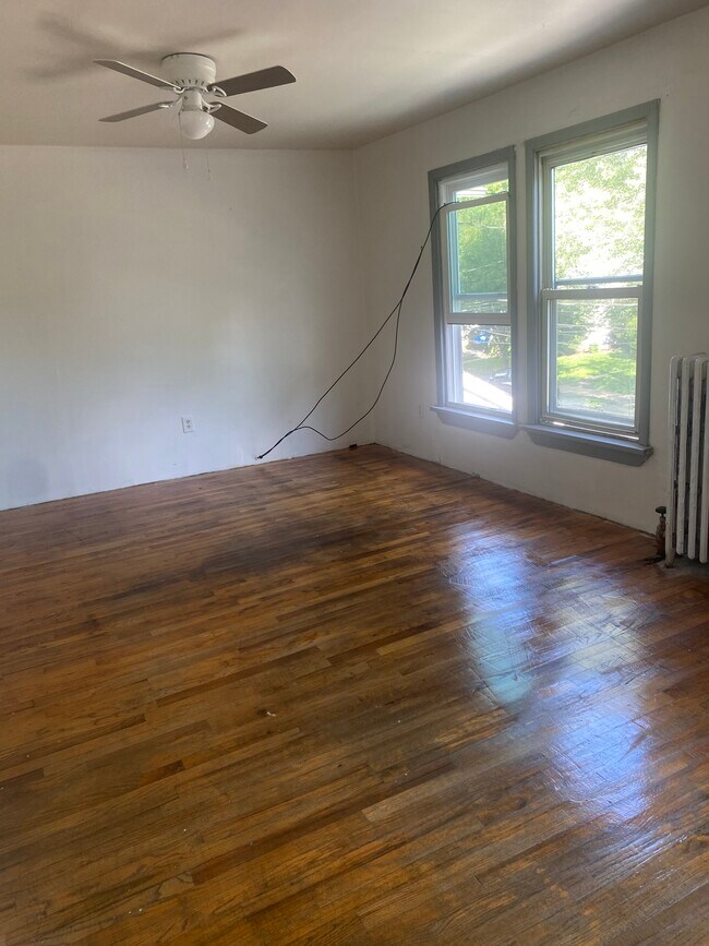 Building Photo - 314 Rutter Ave