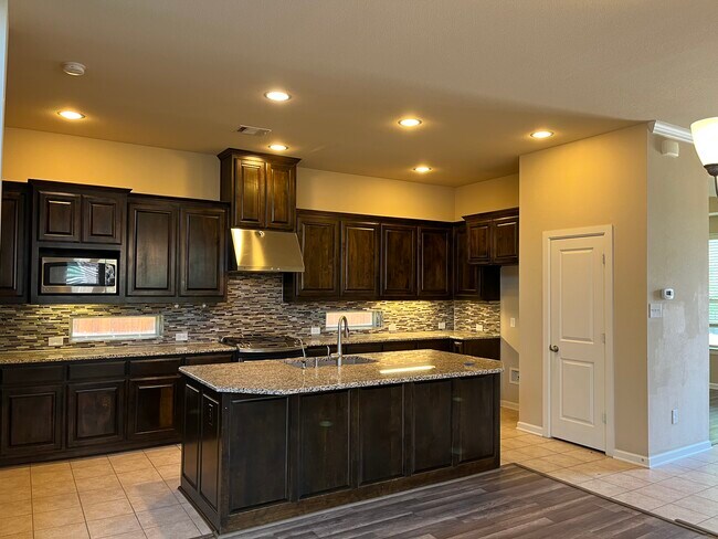 Building Photo - 1126 Amber Rose Way