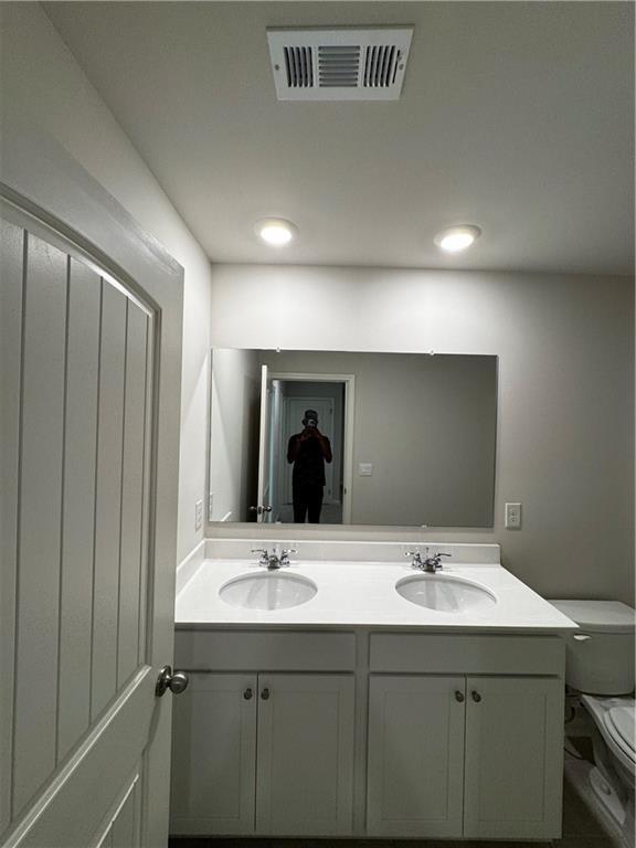 Building Photo - 3120 Greyton Dr